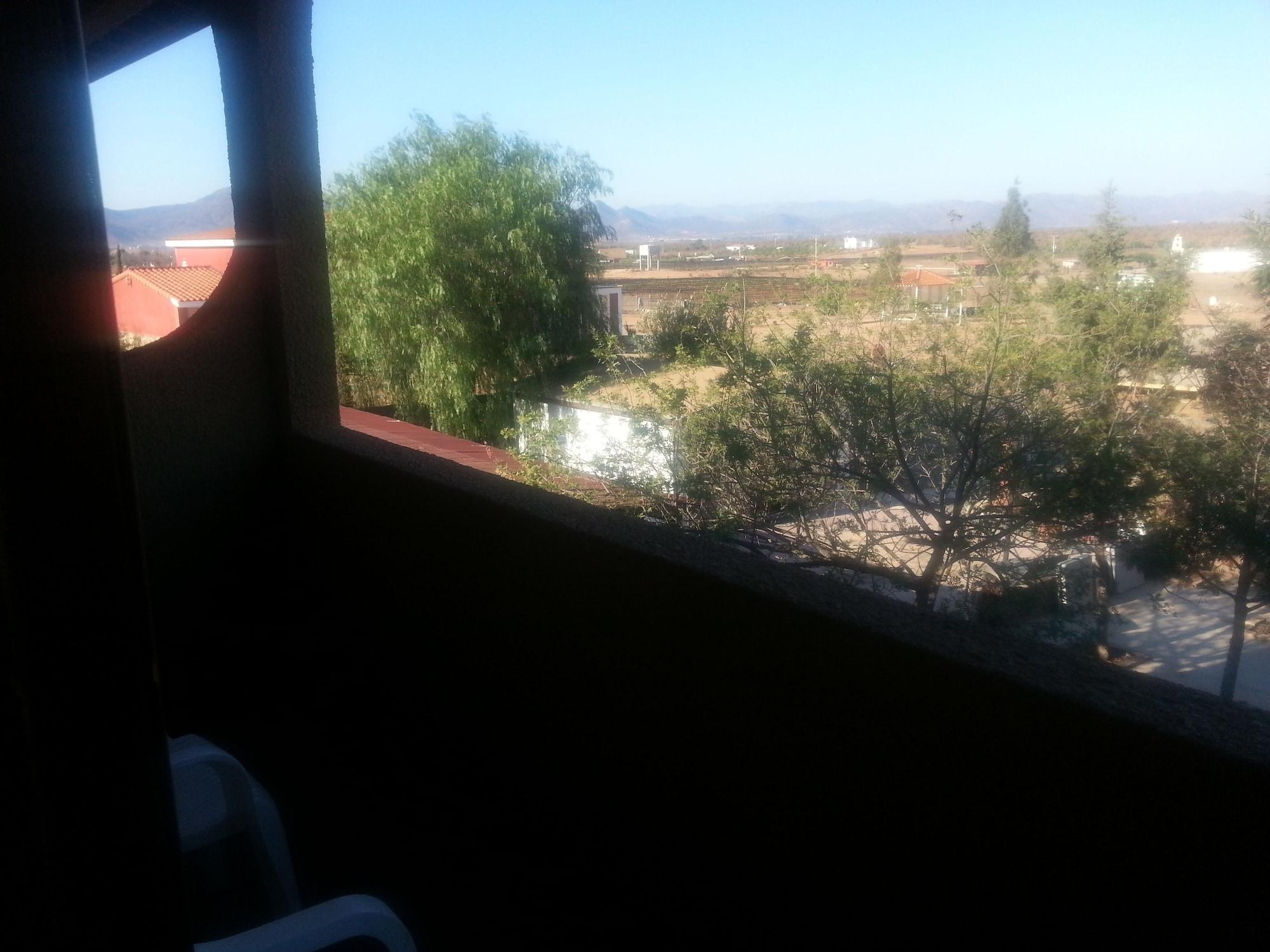 ואלה דה גוואדלופה Hotel Meson Del Vino מראה חיצוני תמונה