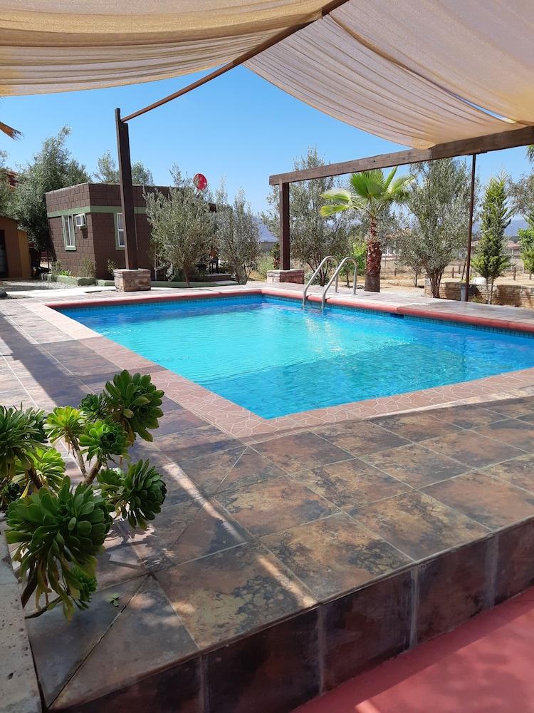 ואלה דה גוואדלופה Hotel Meson Del Vino מראה חיצוני תמונה