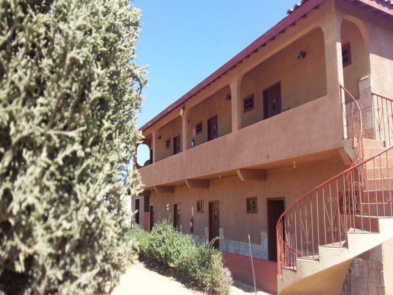 ואלה דה גוואדלופה Hotel Meson Del Vino מראה חיצוני תמונה
